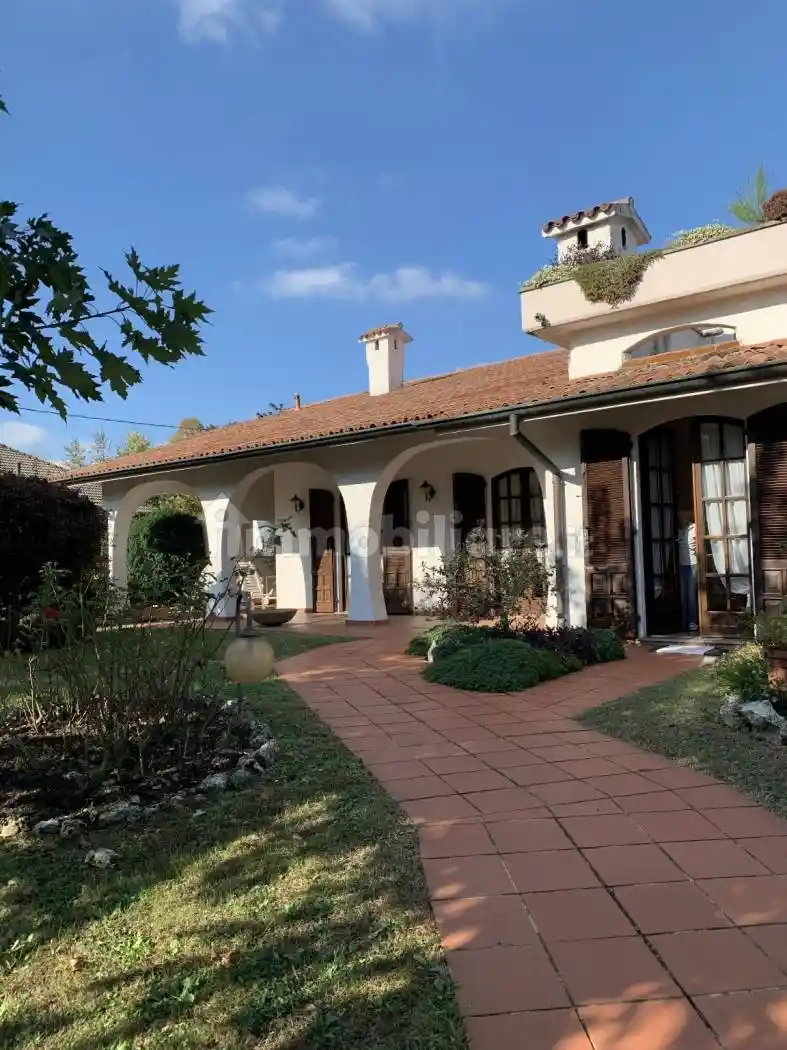 Villa in vendita a Brusaporto