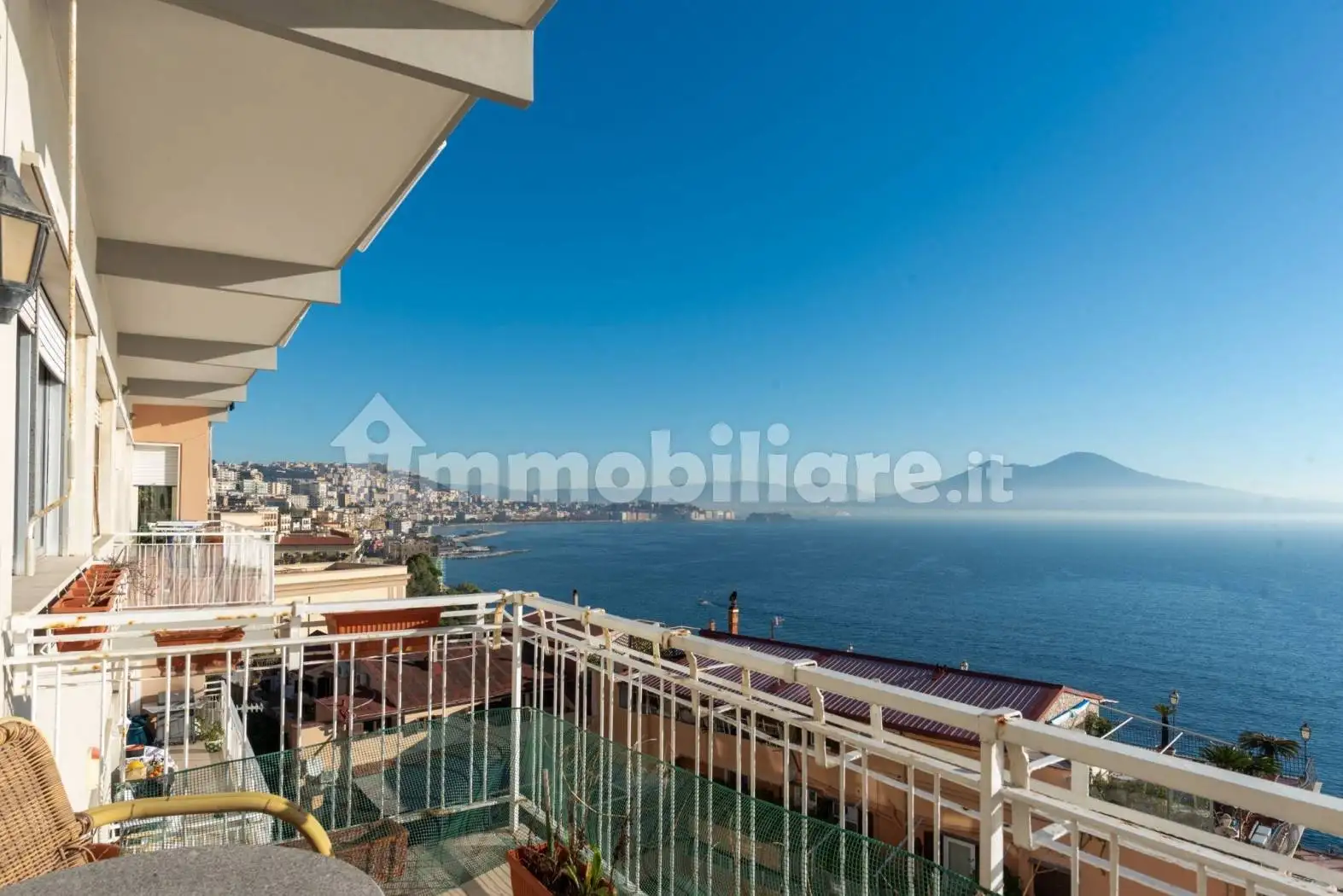 Appartamento in vendita a Napoli