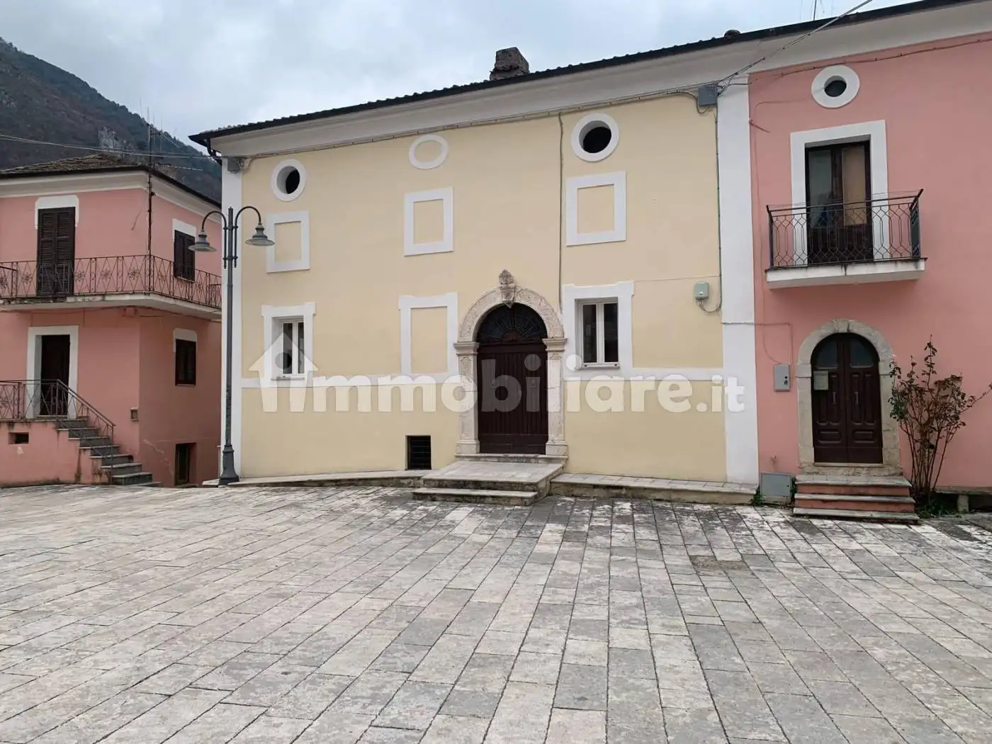 Casa indipendente in vendita a Posta Fibreno