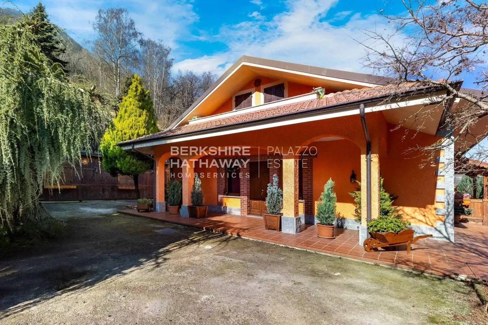 Villa in vendita a Envie