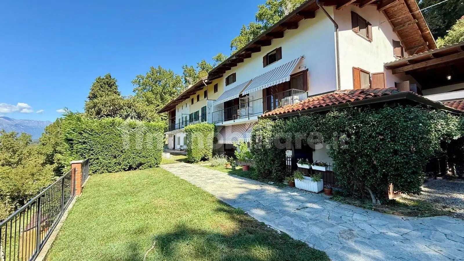 Villa in vendita a Piverone