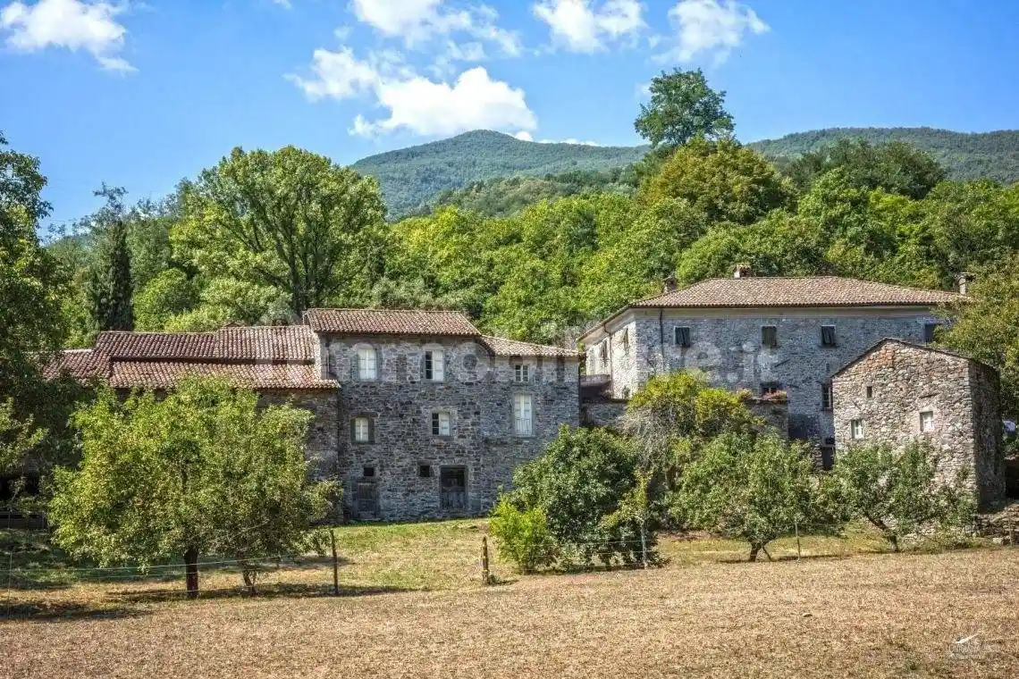 Rustico - Casale in vendita a Pontremoli