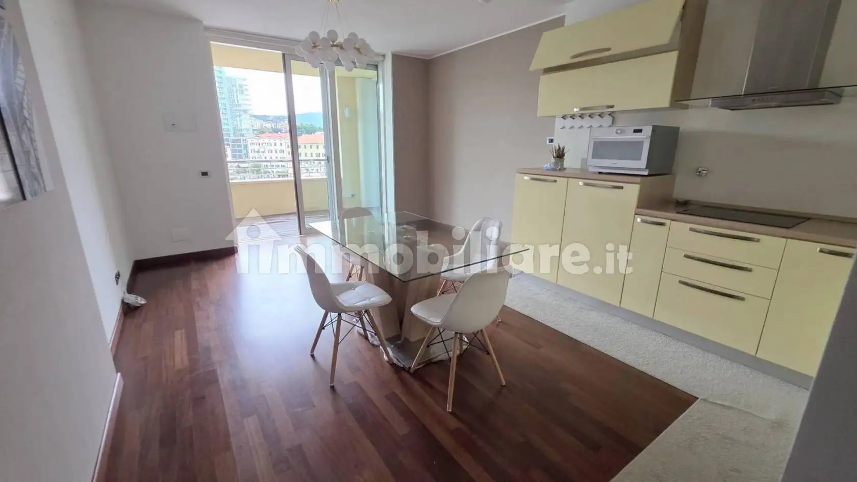 Trilocale piazza Guido Rossa, Centro Storico, Savona - foto 5