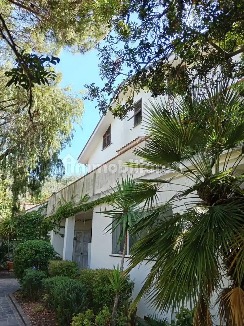 Villa in vendita a Imperia