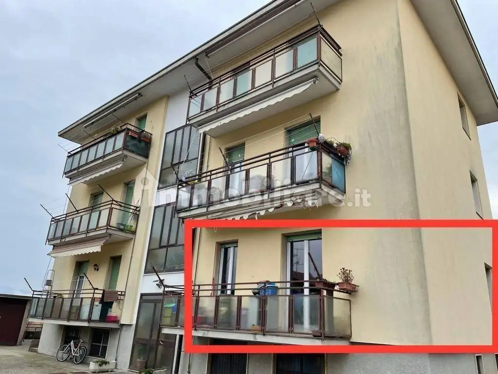 Trilocale via Del Fontanone, Centro, Azzate - foto 2