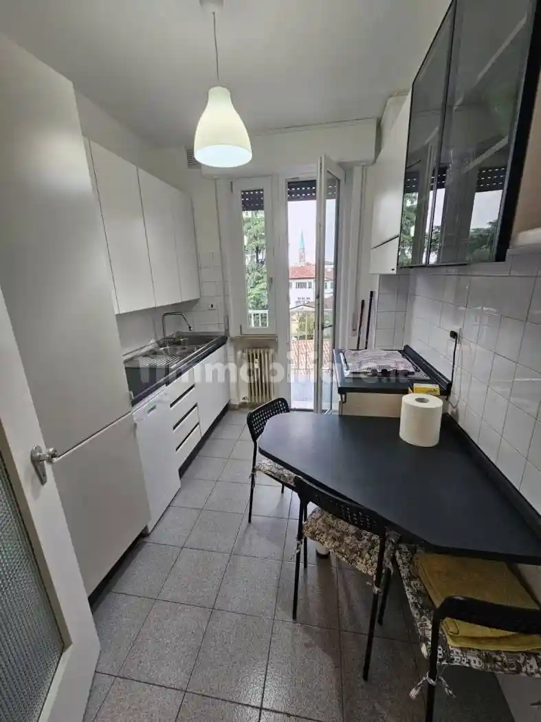 Trilocale via Raimondo d'Aronco 37, Centro Storico, Udine - foto 2