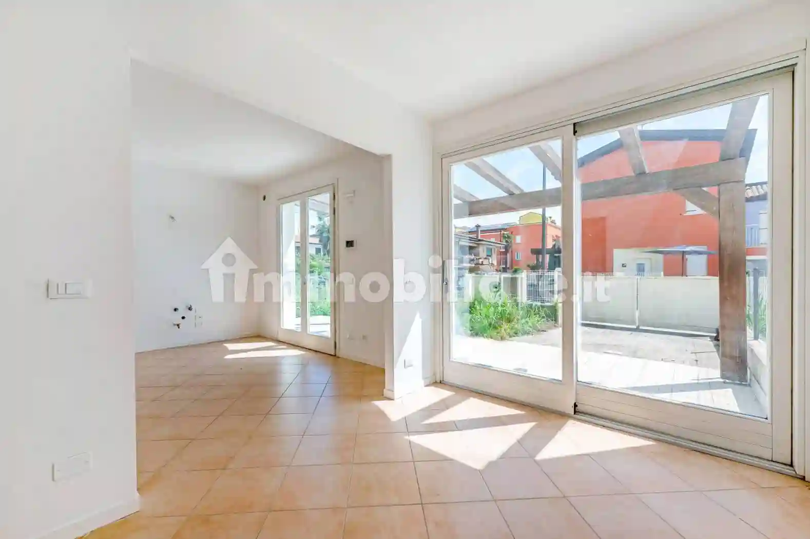 Villetta a schiera - foto 2