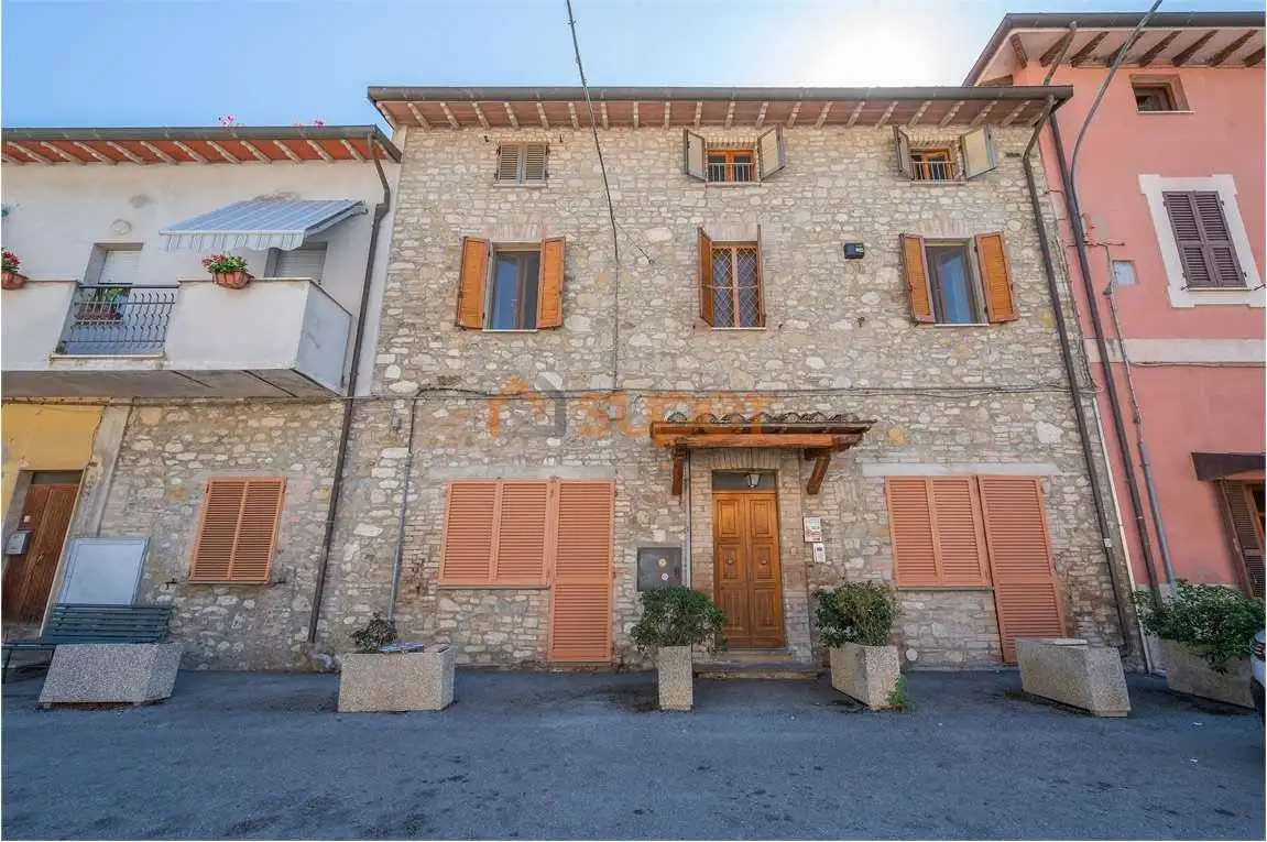Casa indipendente in vendita a Perugia