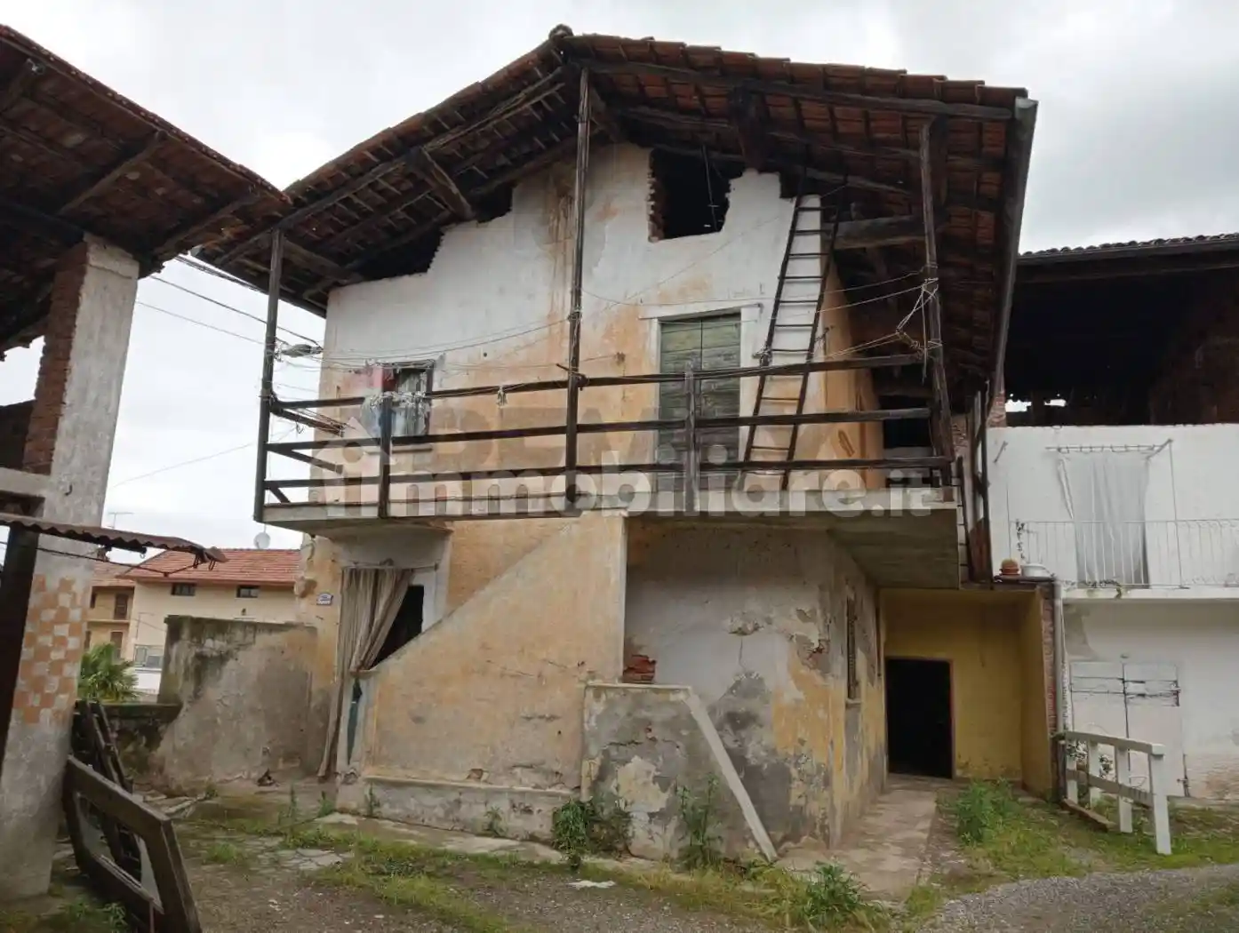 Rustico - Casale in vendita a Bogogno