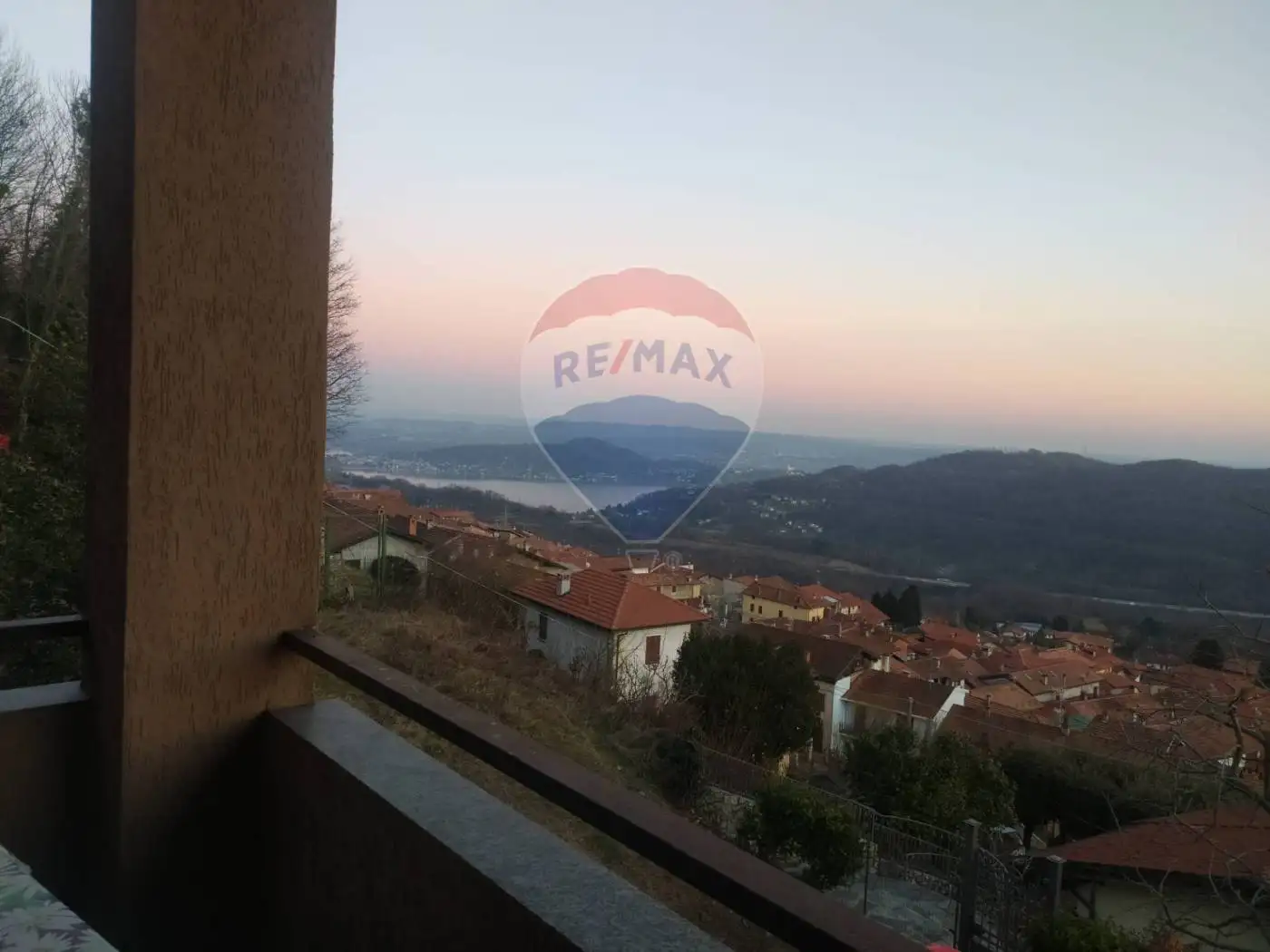 Bilocale buono stato, secondo piano, Colazza - foto 2