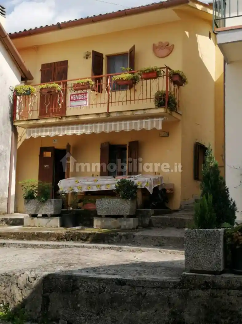 Casa indipendente in vendita a Attimis