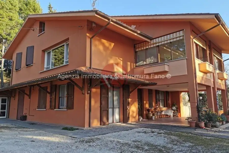 Villa in vendita a Fano