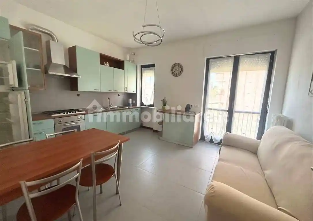 Appartamento in affitto a Alba