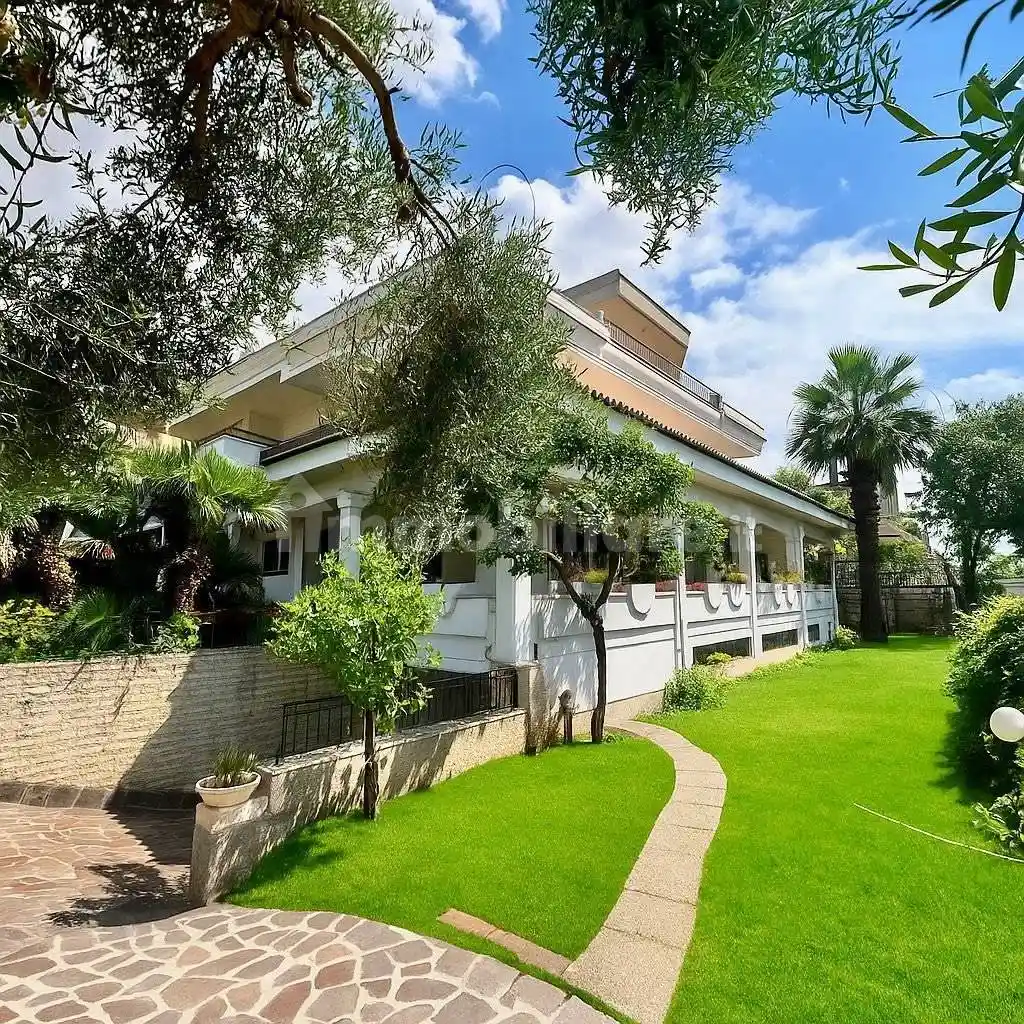 Villa in vendita a Formia