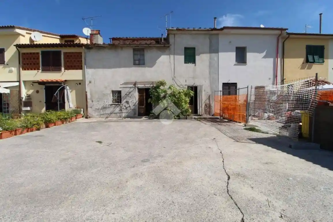 Rustico - Casale in vendita a Vecchiano