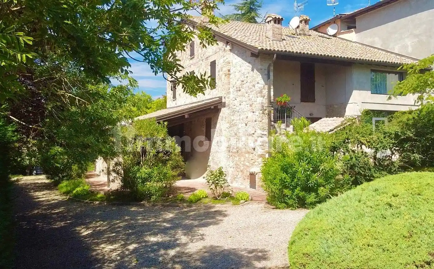 Rustico - Casale in vendita a Langhirano