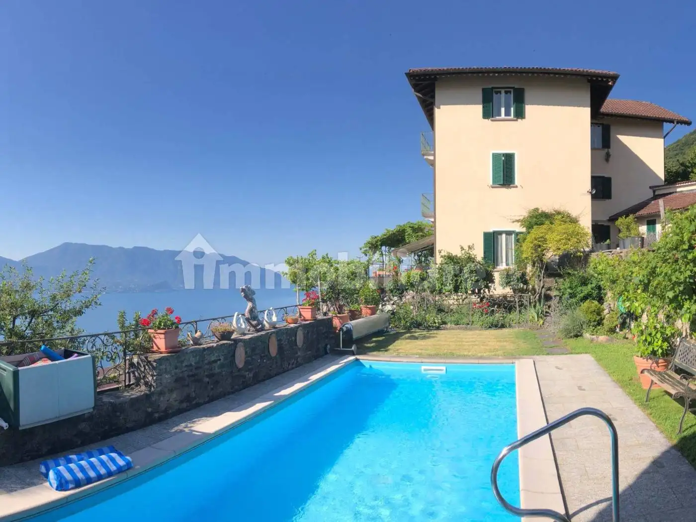 Villa in vendita a Cannero Riviera