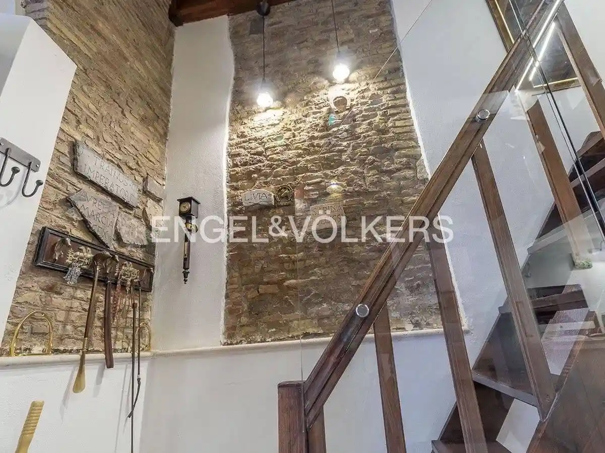 Quadrilocale vicolo Scanderbeg, Trevi, Roma - foto 2