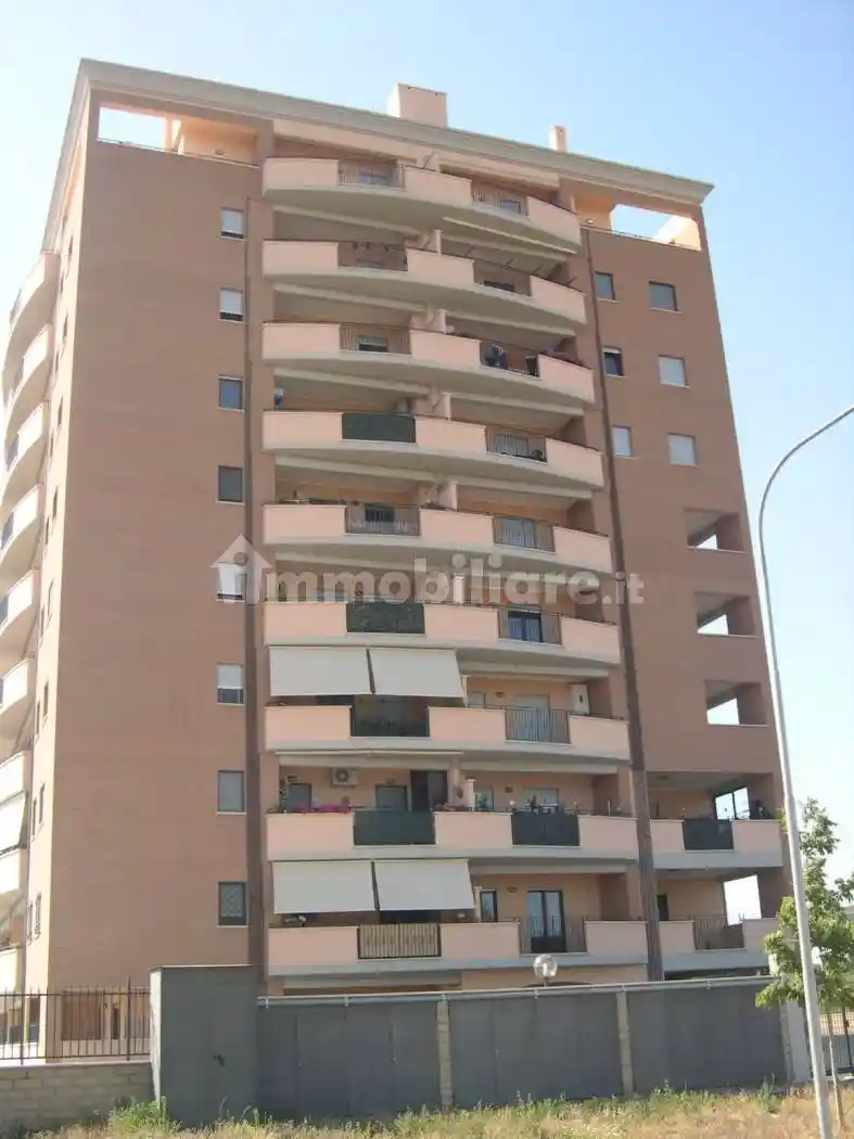 Bilocale via Giuseppe Saragat 14, La Sughereta, Pomezia - foto 2