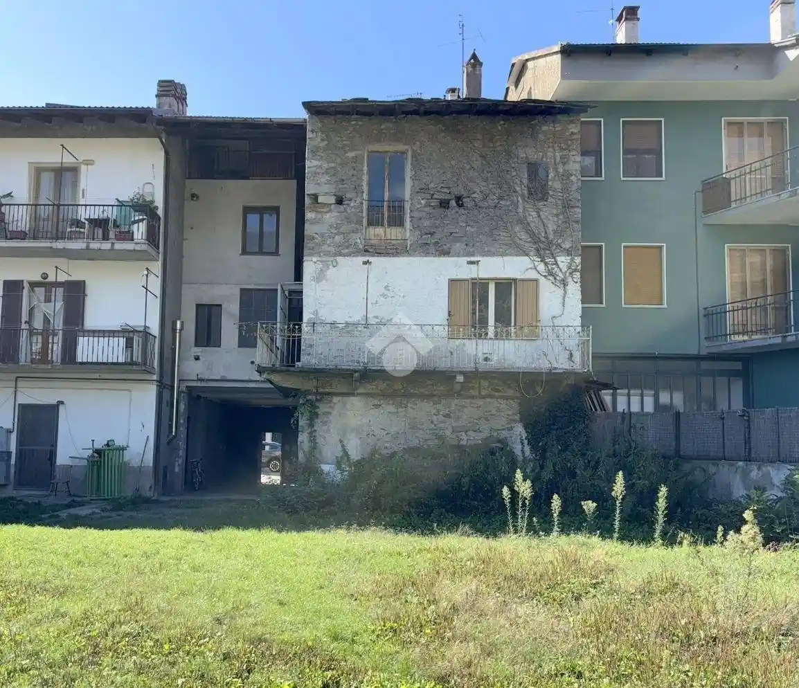 Casa indipendente in vendita a Bussoleno