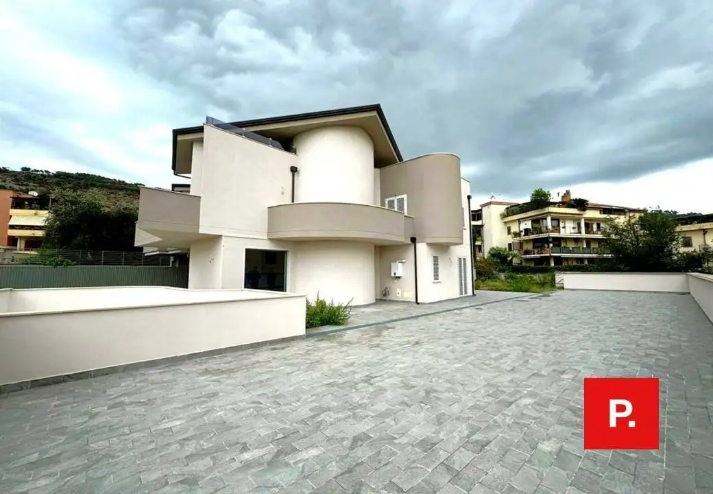 Villa in vendita a Caserta