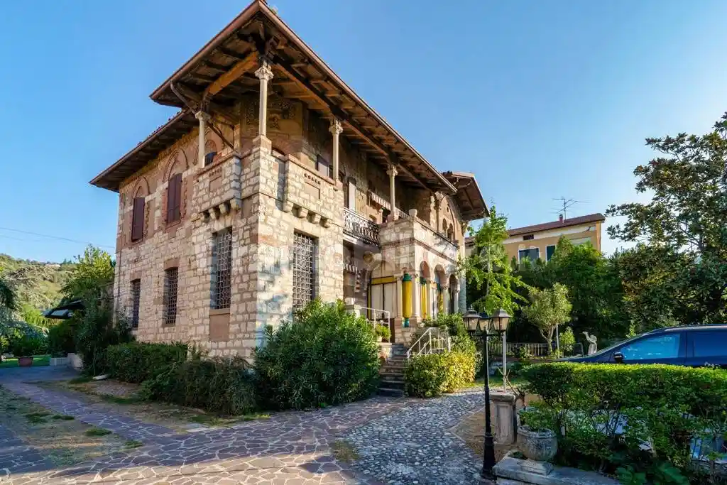 Villa in vendita a Cellatica