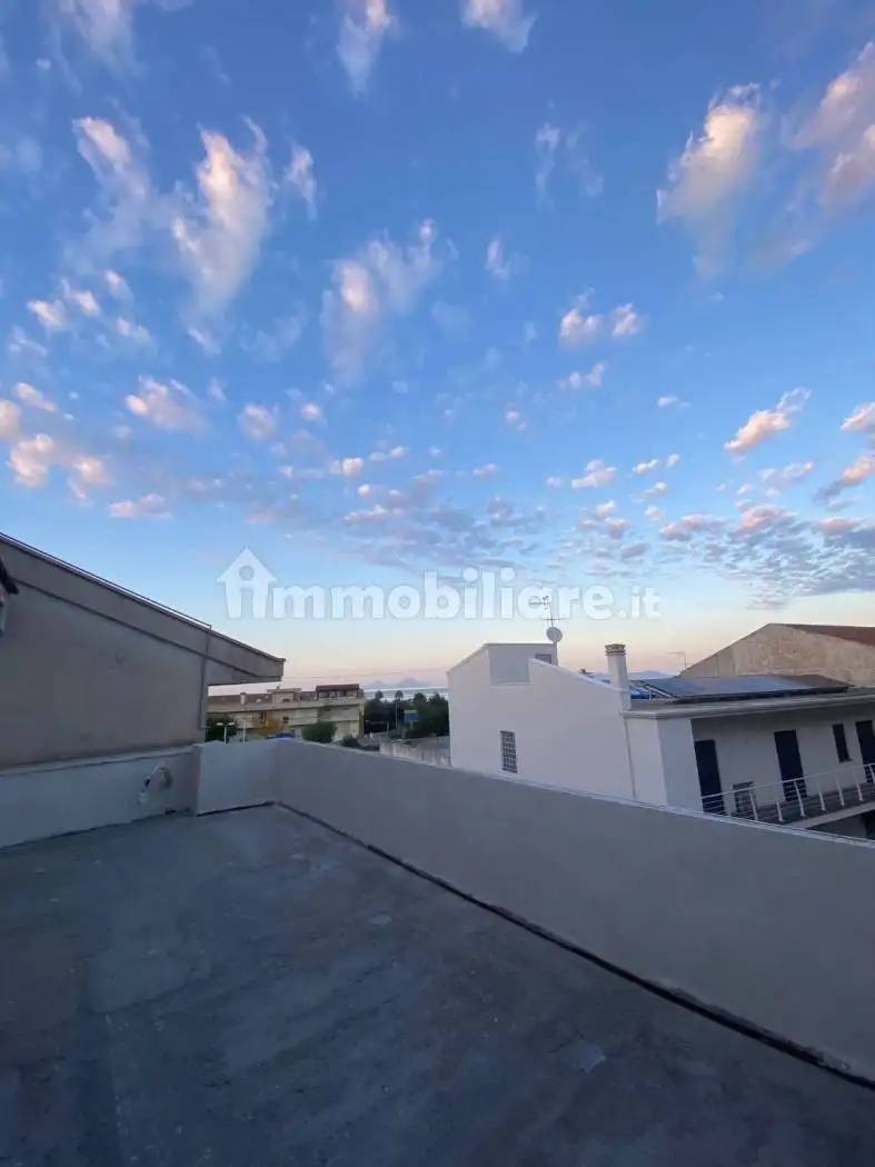 Appartamento in vendita a Brolo