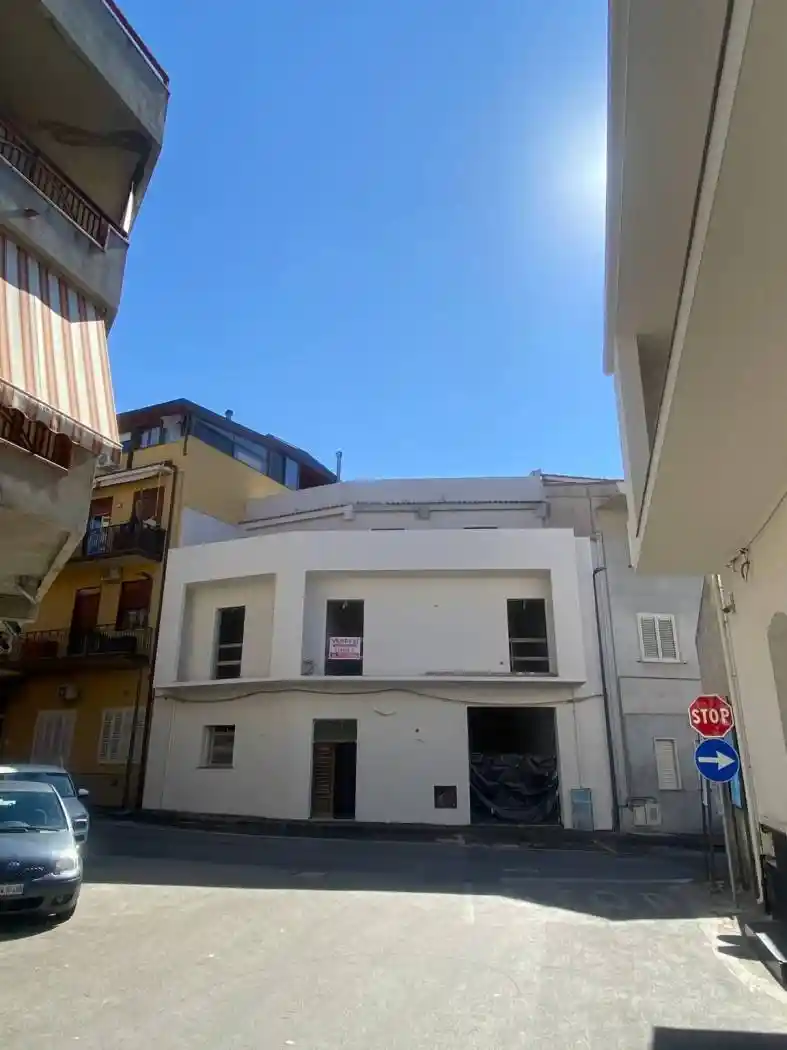 Trilocale via Marina 17, Brolo - foto 5