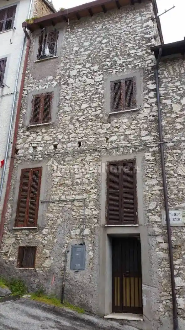 Appartamento in vendita a Cerreto Laziale