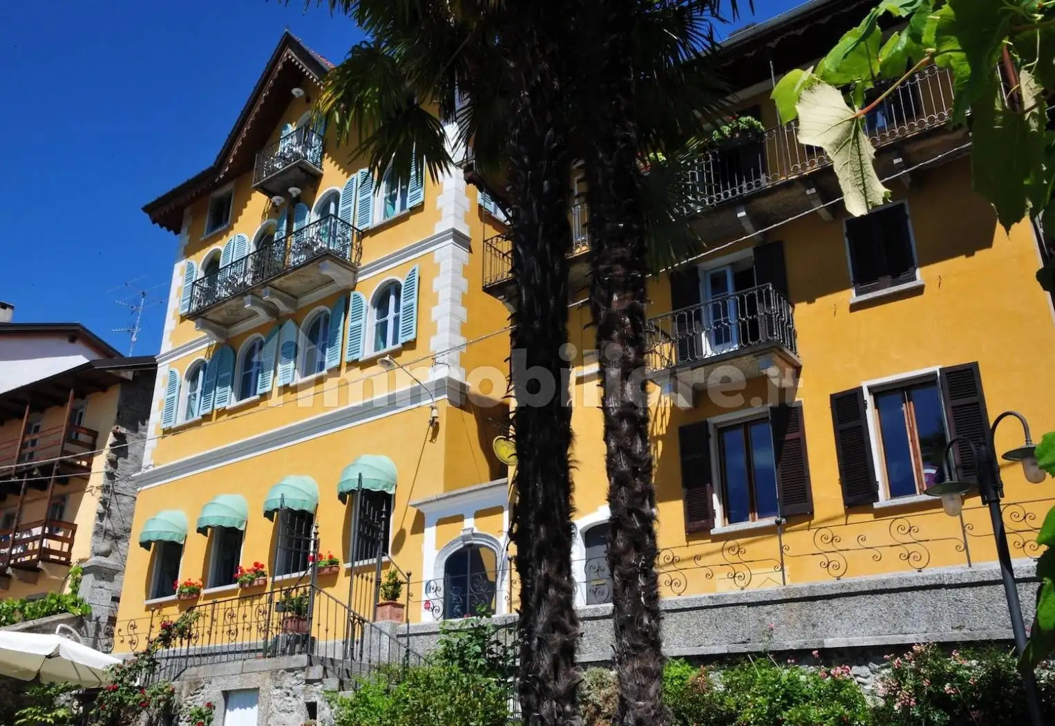 Villa plurifamiliare via Maggiore 23, Centro, Bee - foto 3