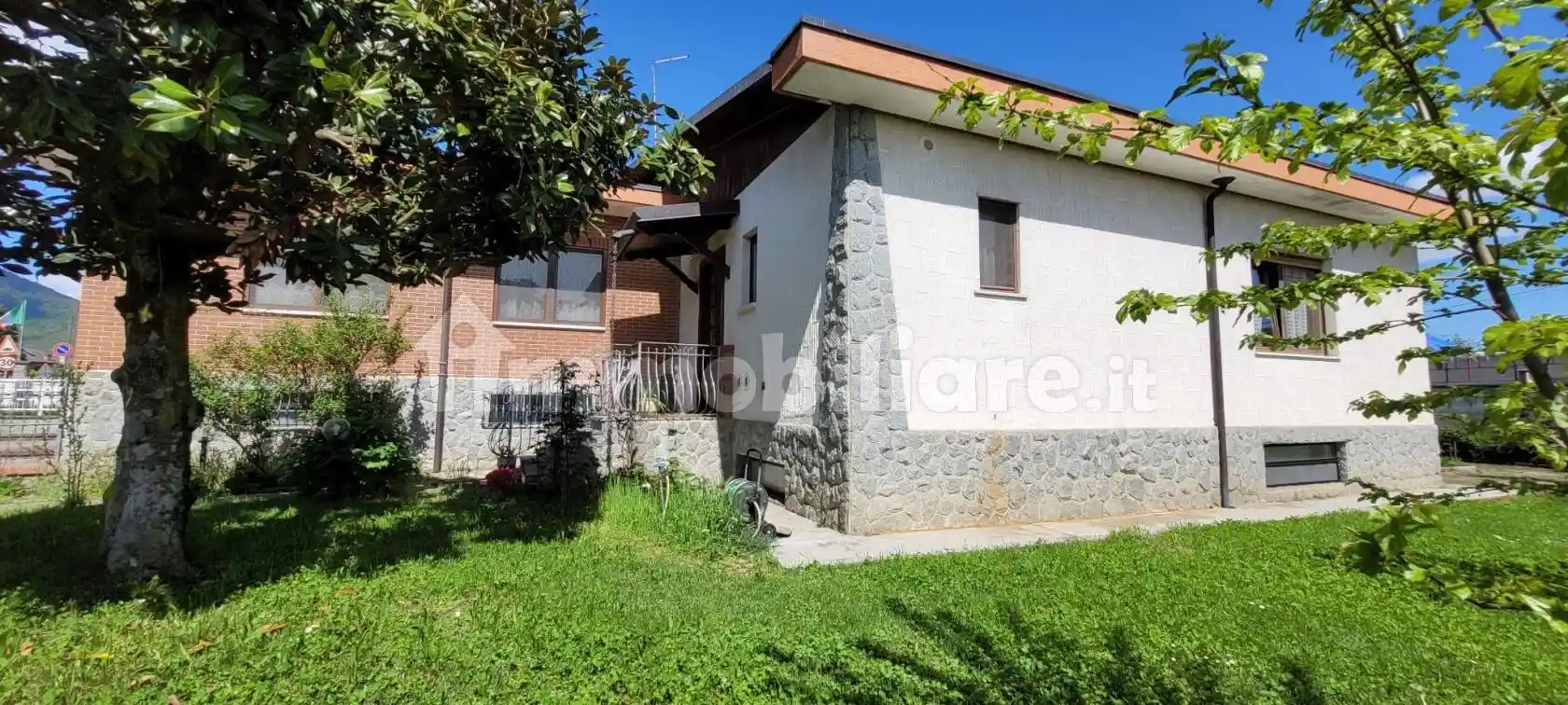 Villa in vendita a Bruino