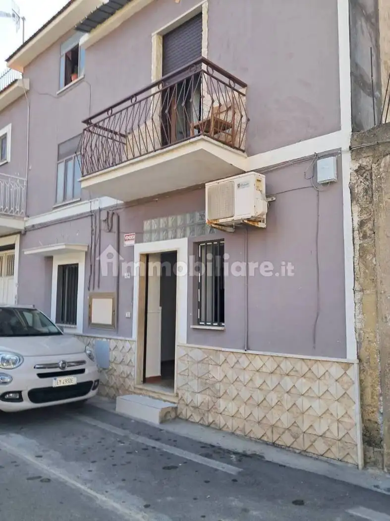 Appartamento in vendita a Mondragone