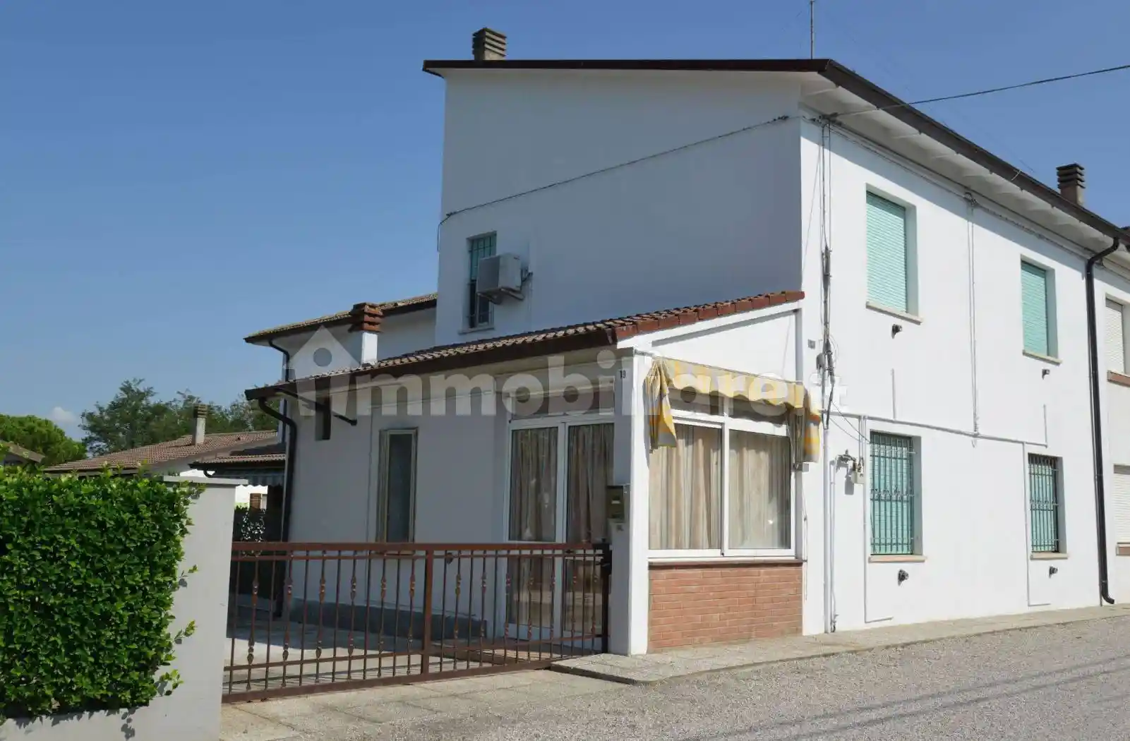 Villa in vendita a Riva del Po