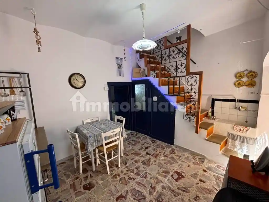 Casa indipendente in vendita a Monteleone di Puglia