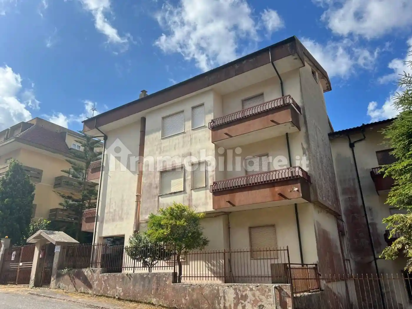 Palazzo - Edificio in Vendita - foto 2