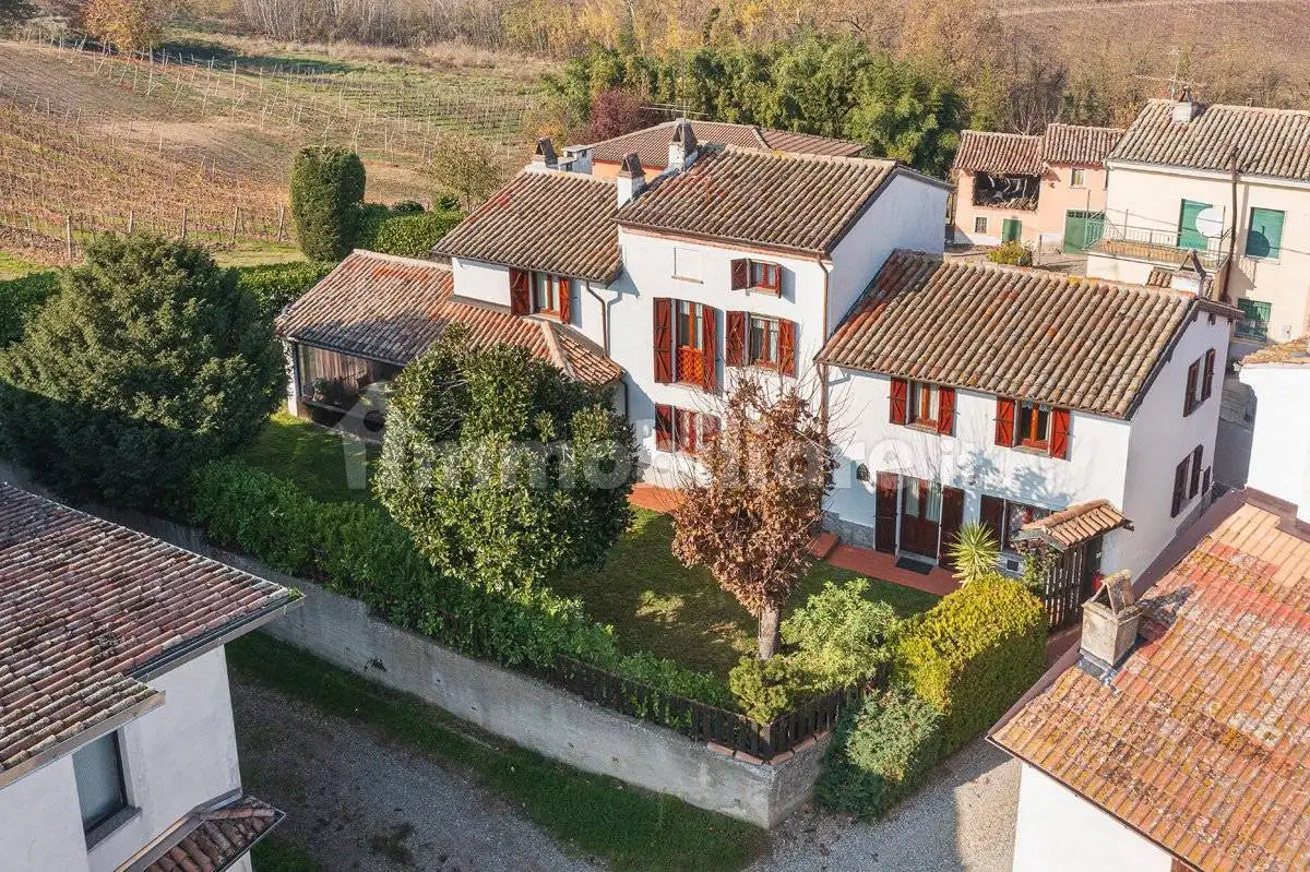 Rustico - Casale in vendita a Castana