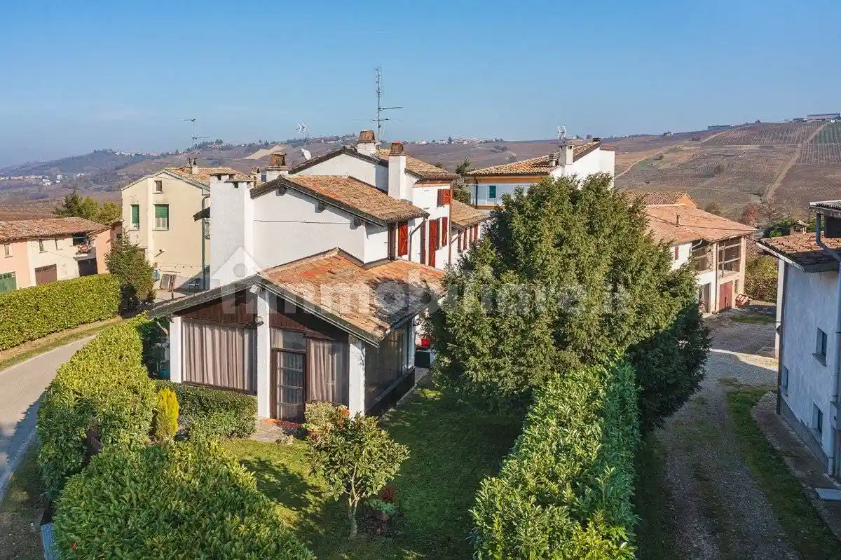 Rustico, ottimo stato, 250 m², Castana - foto 2