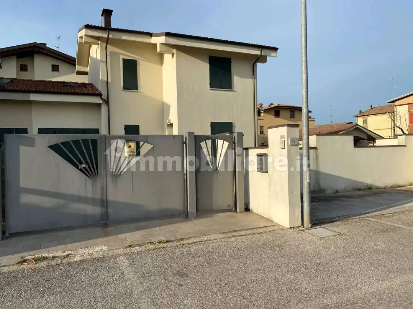 Villa in vendita a Cento