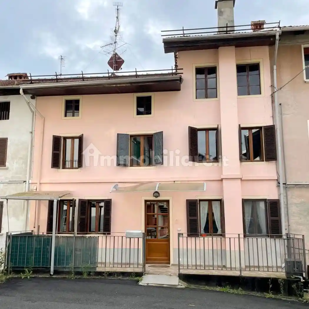 Villetta a schiera in vendita a Valdilana