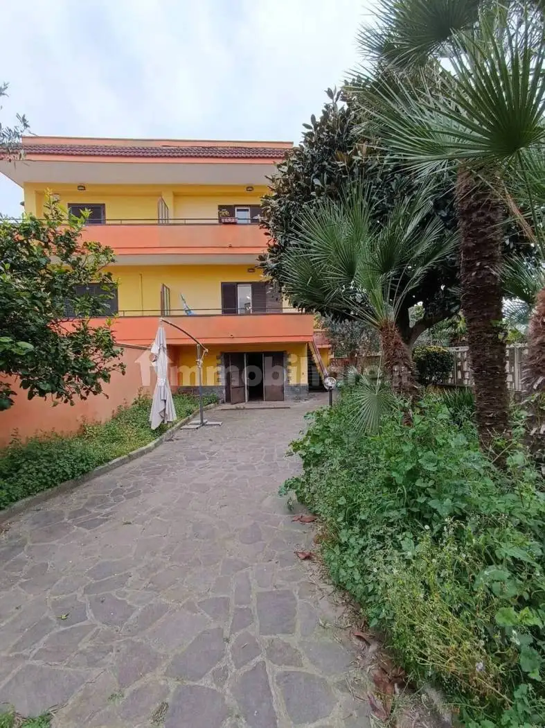 Villa in vendita a Giugliano in Campania
