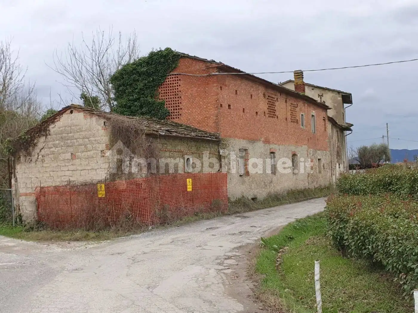 Rustico - Casale in vendita a Pistoia