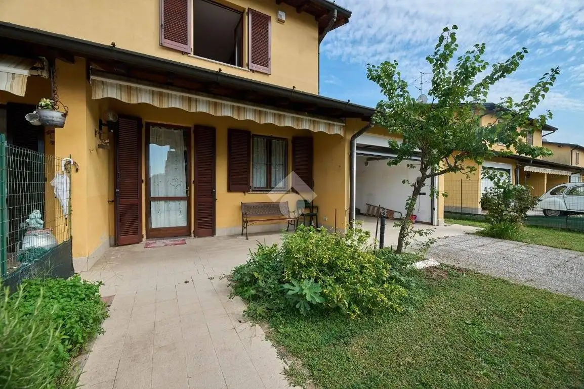 Villa bifamiliare via Mons. Paolo Gatti 37, Boffalora d'Adda - foto 3