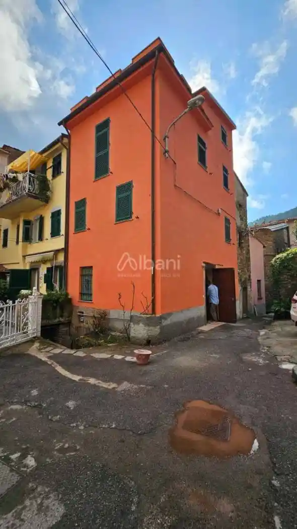 Casa indipendente in vendita a La Spezia