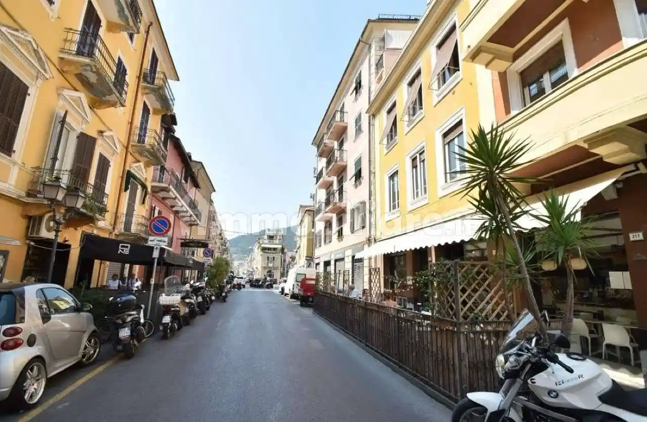 Appartamento in vendita a Alassio