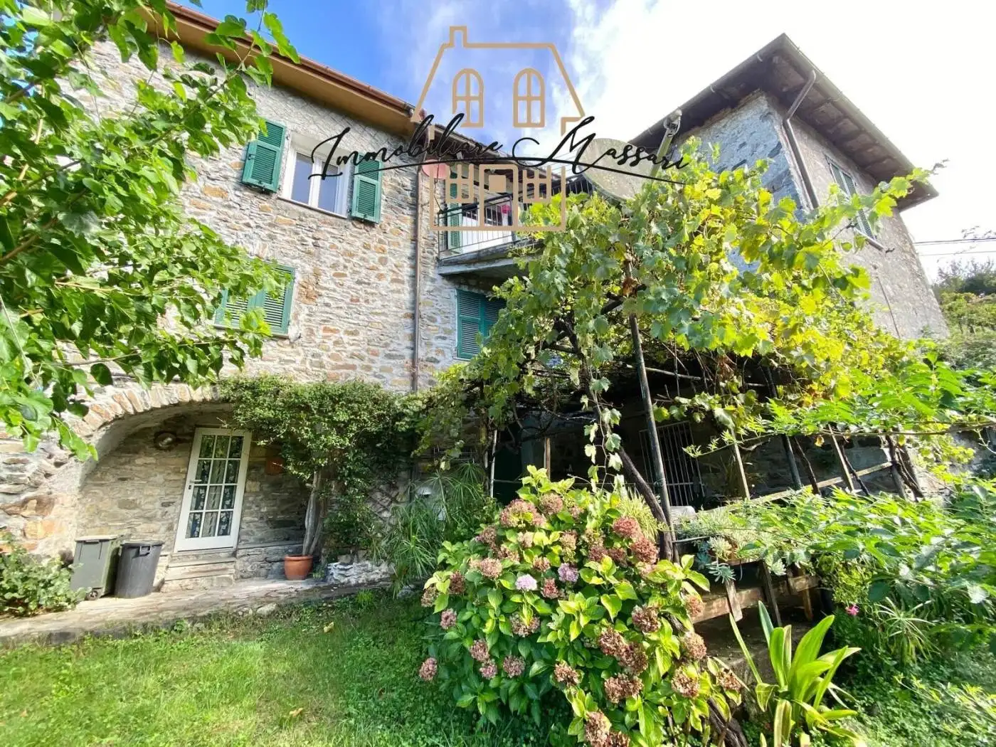 Appartamento in vendita a Rocchetta di Vara