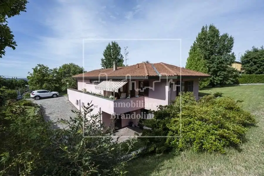 Villa unifamiliare 300 m², Barasso - foto 5