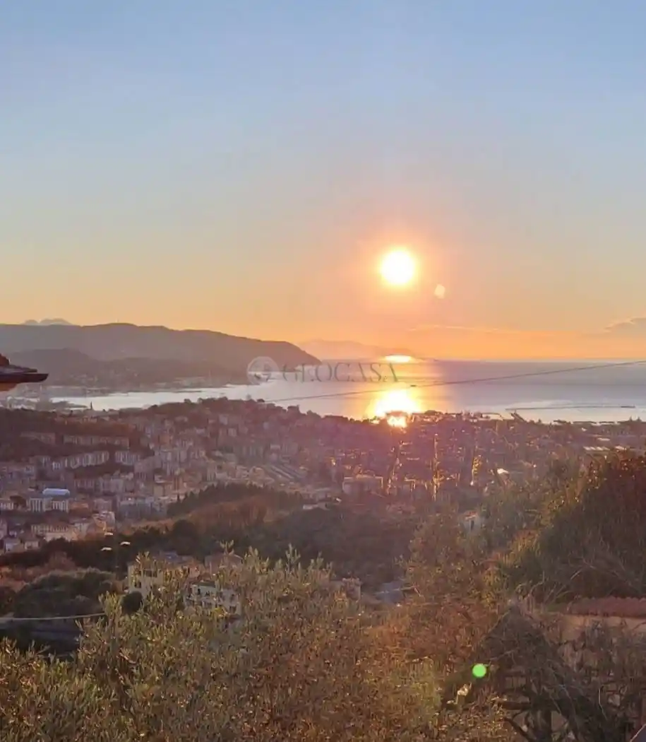 Villa plurifamiliare via Genova 523, Foce - Marinasco, La Spezia - foto 2