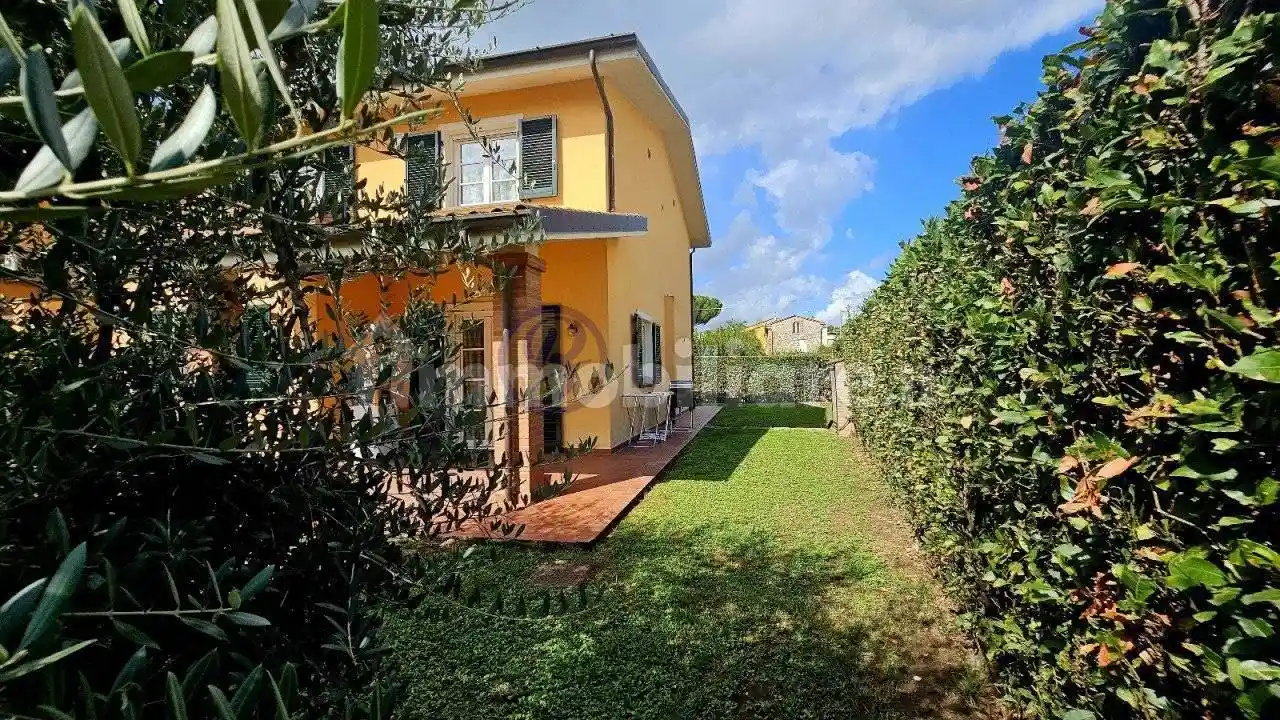 Villa in vendita a Capannori