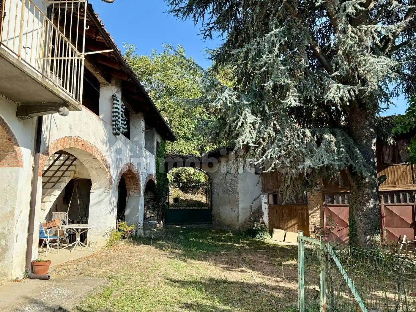 Rustico - Casale in vendita a Alba