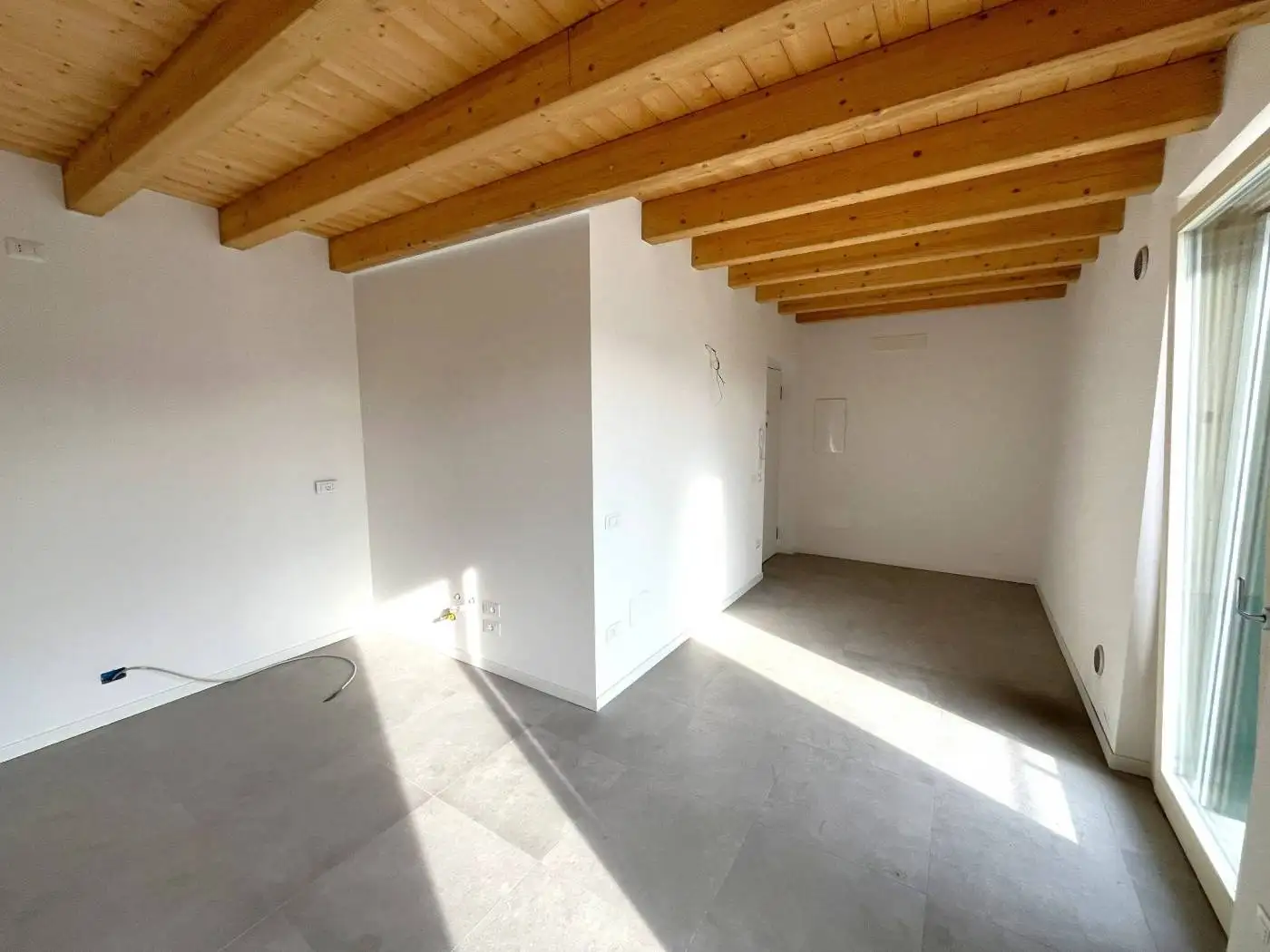 Bilocale piazza Roma 15, Centro, Buttapietra - foto 2